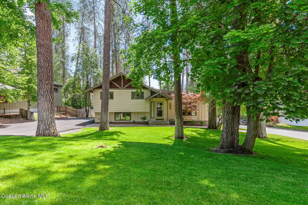 2886 E Harrison AVE, Coeur Dalene, ID 83814 - #1
