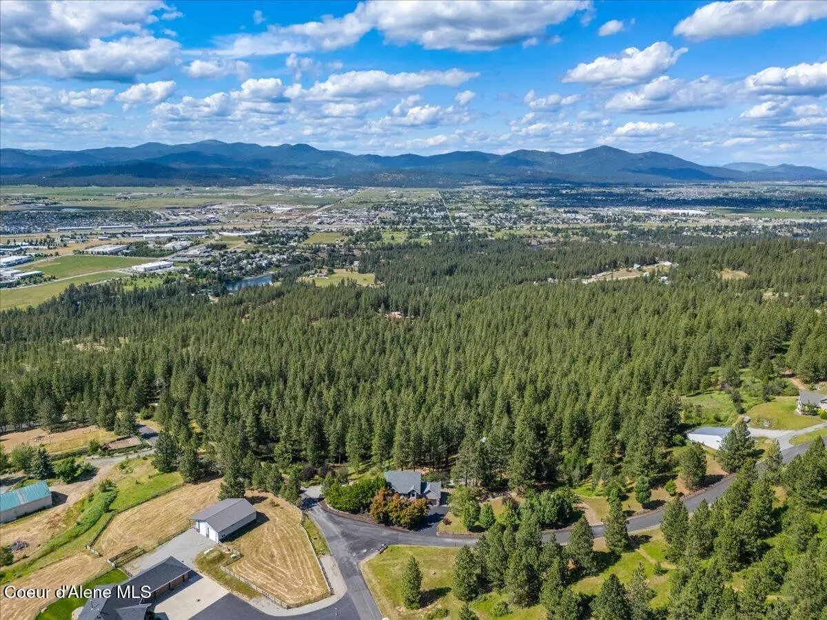 16289 W Summerfield RD, Post Falls, ID 83854 - #1