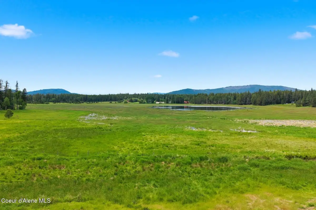 3037 E Dufort Rd, Sagle, ID 83860 - #1
