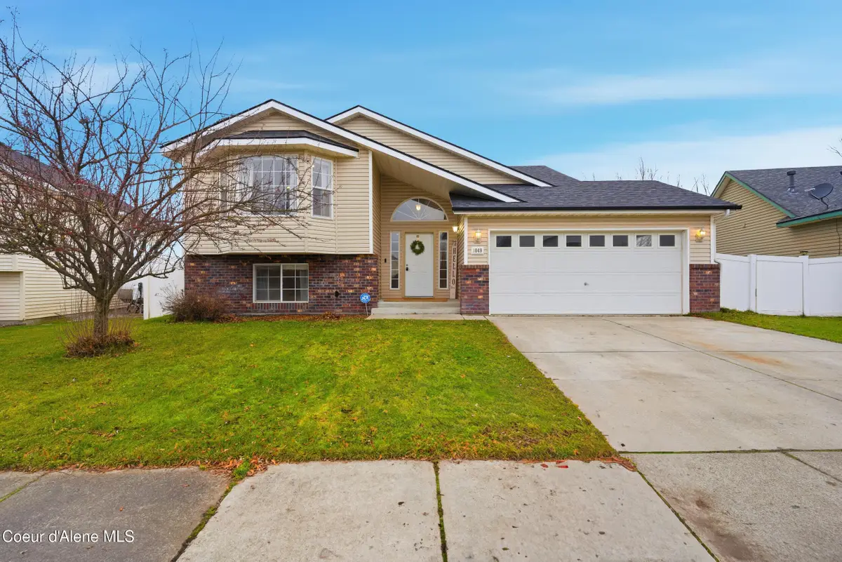 1049 N Bainbridge St, Post Falls, ID 83854 - #1