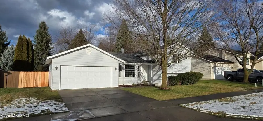 869 W Mustang AVE, Hayden, ID 83835 - #2