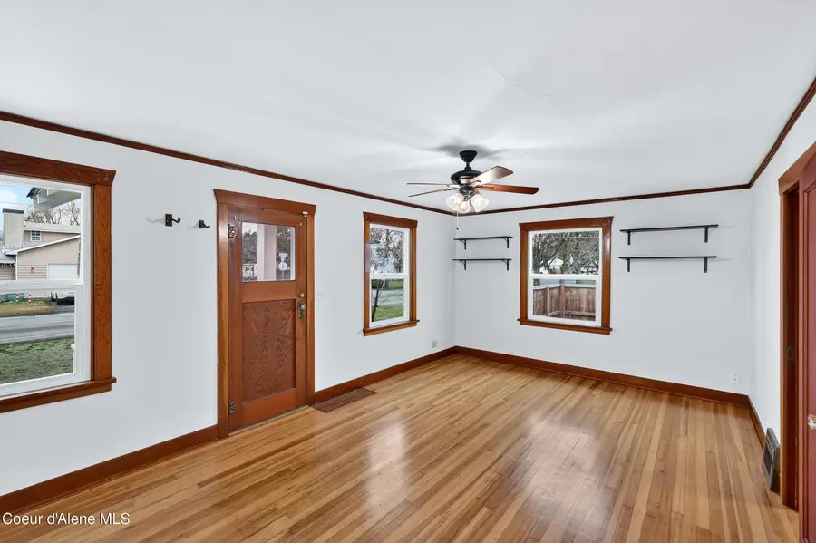 8422 E Liberty Ave, Millwood, WA 99212 - Image #3