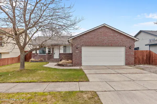 4042 N COUPLES DR, Coeur d'Alene, ID 83815