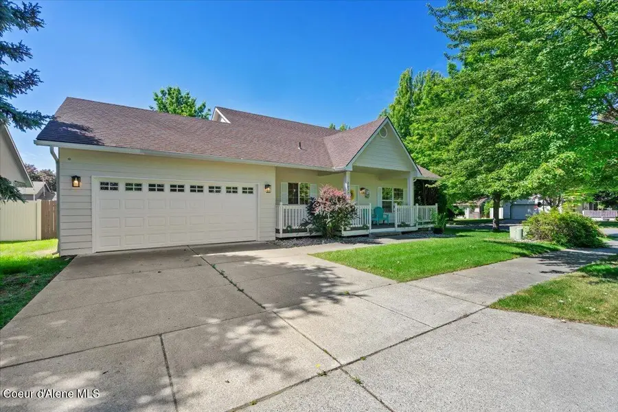 2072 W Ashley AVE, Coeur Dalene, ID 83815 - #3