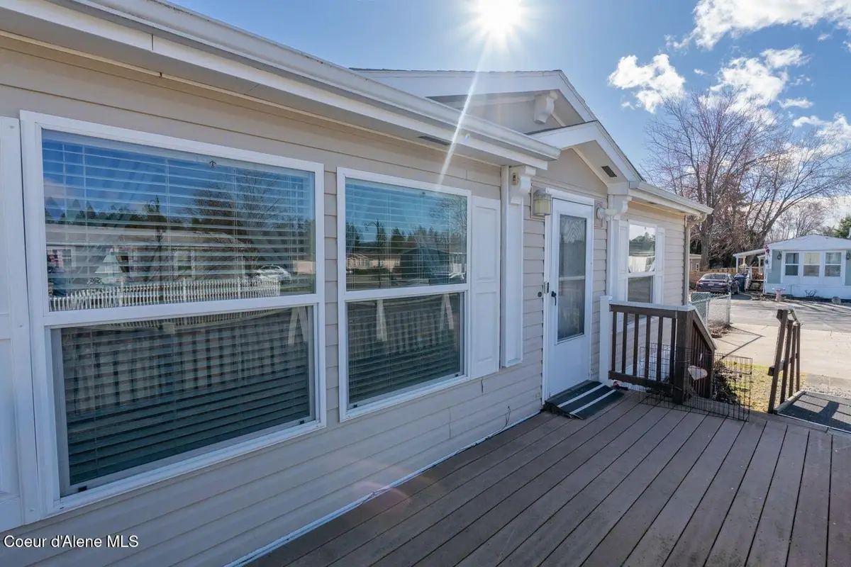 2125 W Yorkshire AVE, Coeur Dalene, ID 83815 - #1