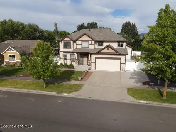 8683 N Salmonberry LOOP, Hayden, ID 83835