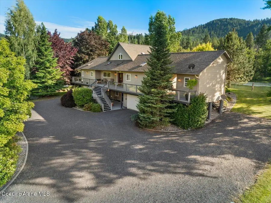 1600 Cottonwood DR, Saint Maries, ID 83861 - #2