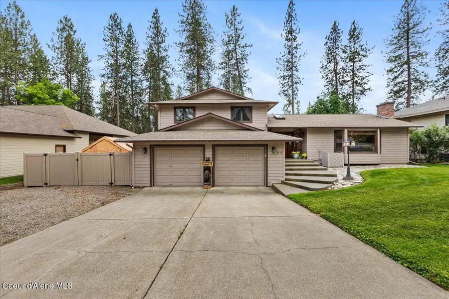 3741 W Fairway DR, Coeur Dalene, ID 83815 - #2