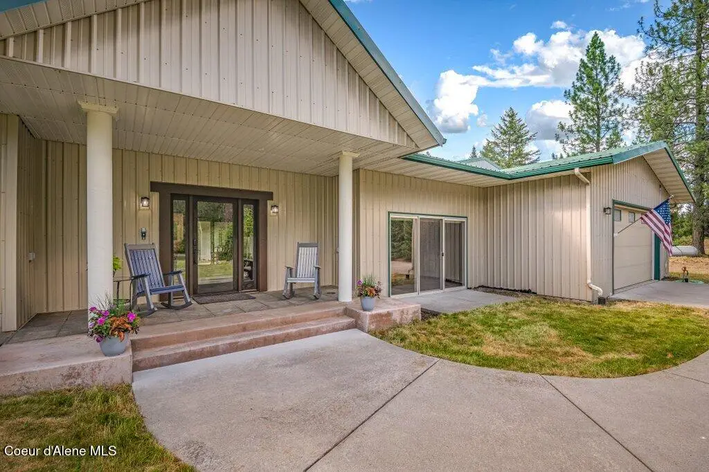 5525 W Coeur Dalene DR, Spirit Lake, ID 83869 - #1