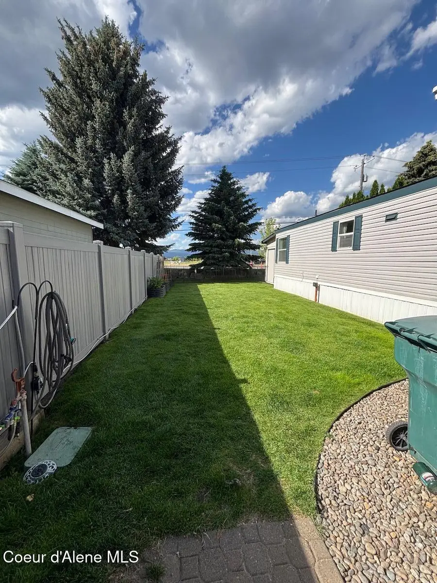 2063 W Gueneveres WAY, Post Falls, ID 83854 - #2
