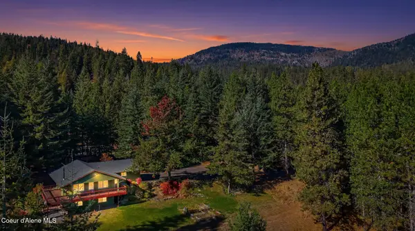 8766 W Barrett Dr, Rathdrum, ID 83858