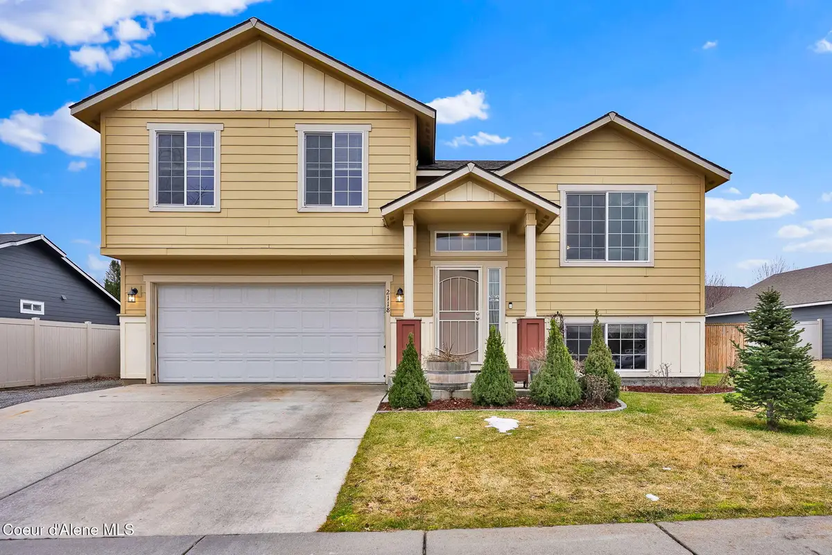 2118 N Teanaway DR, Post Falls, ID 83854 - #1