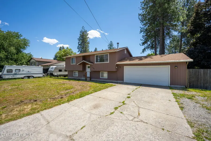 8247 W Montana ST, Rathdrum, ID 83858 - #2