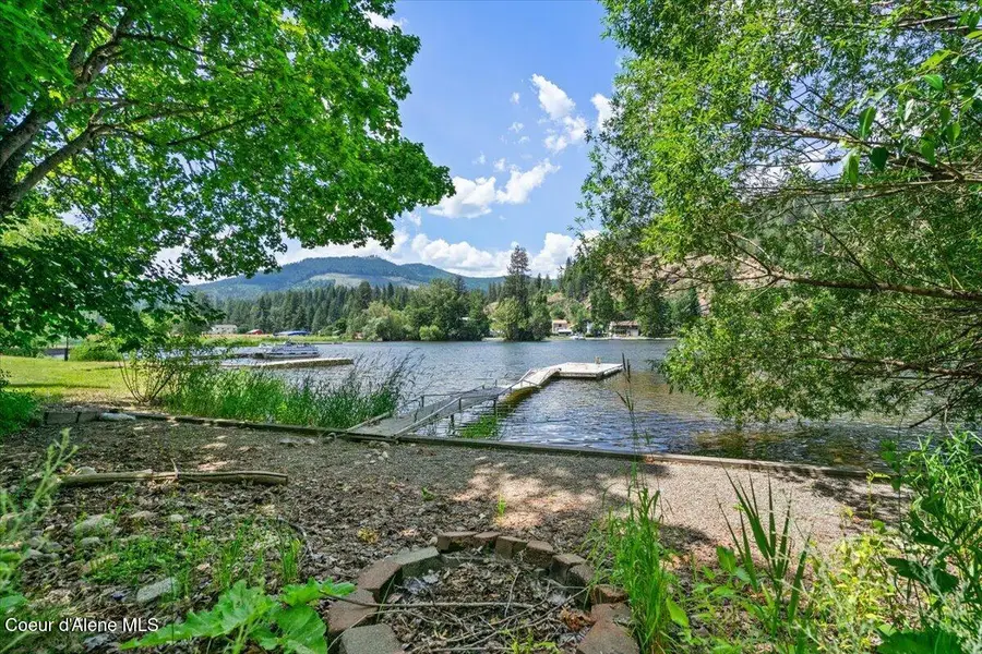 20535 N Pinehurst St, Rathdrum, ID 83858 - #3