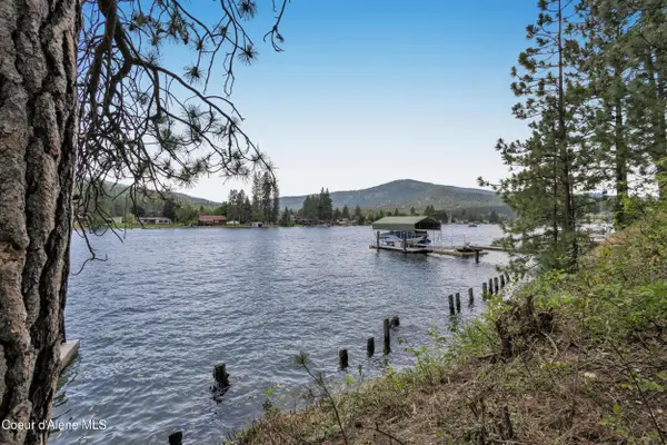 3010 E RIVERCREST DR, Post Falls, ID 83854