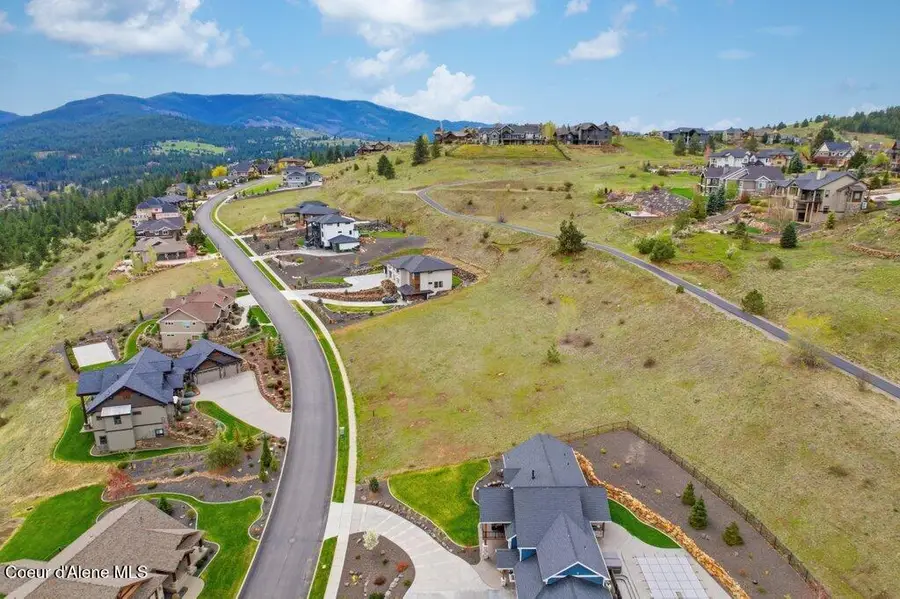150 N Holiday Hills Dr, Liberty Lake, WA 99019 - #3