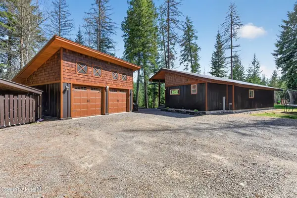 140 Astilbe Ln, Sagle, ID 83860