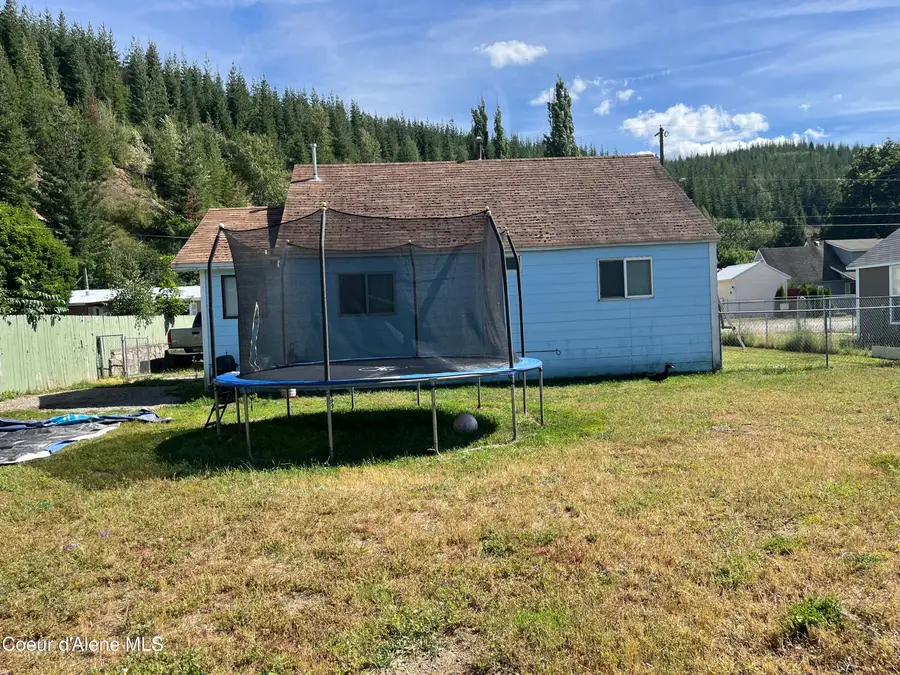 112 E 1st AVE, Smelterville, ID 83868 - #3