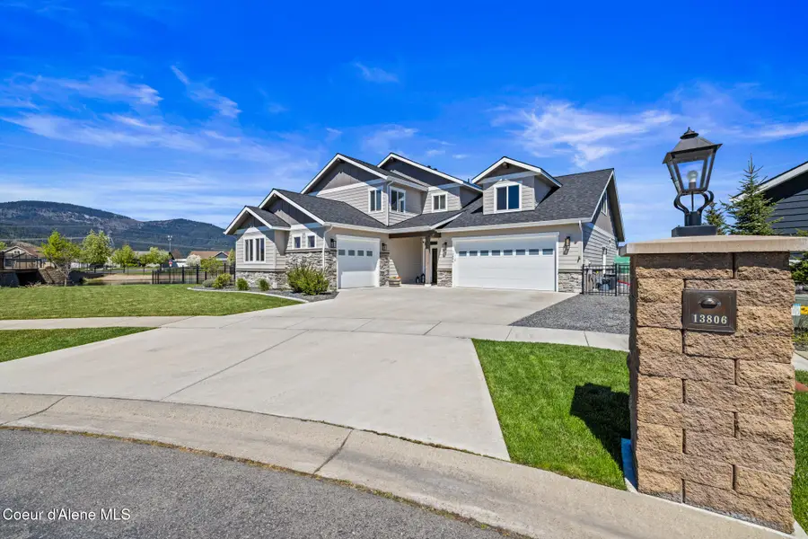 13806 N Treasure Island CT, Rathdrum, ID 83858 - #2