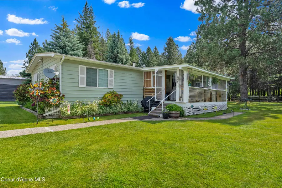 443 Herrmann Lake Rd, Sagle, ID 83860 - #3