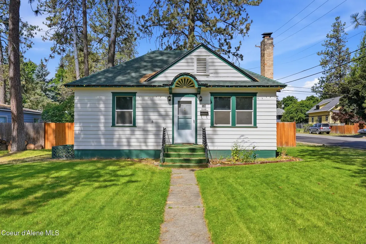 124 N 4th St, Cheney, WA 99004 - #1