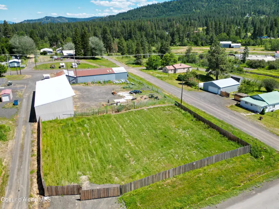 866 E St, Plummer, ID 83851 - #3