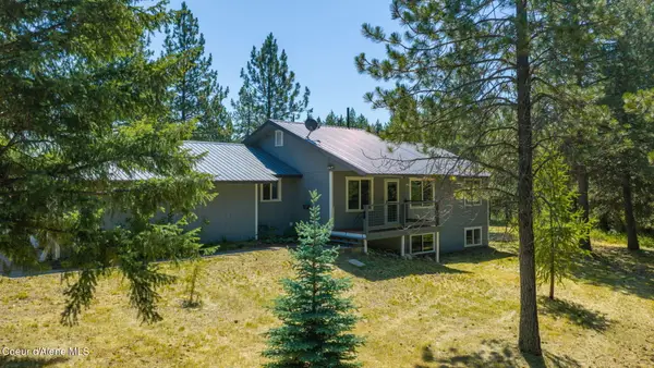 33250 N Tahoe DR, Spirit Lake, ID 83869