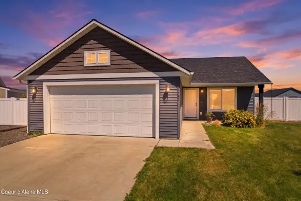 12183 N Gipper LOOP, Rathdrum, ID 83858