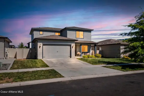 230 N Olivewood LN, Post Falls, ID 83854