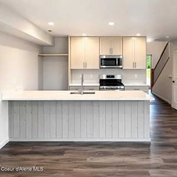 9830 N Laylin Circle, Hayden, ID 83835