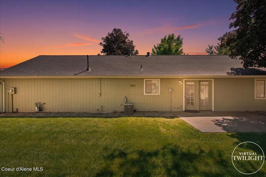 697 W Honeysuckle AVE, Hayden, ID 83835 - #2