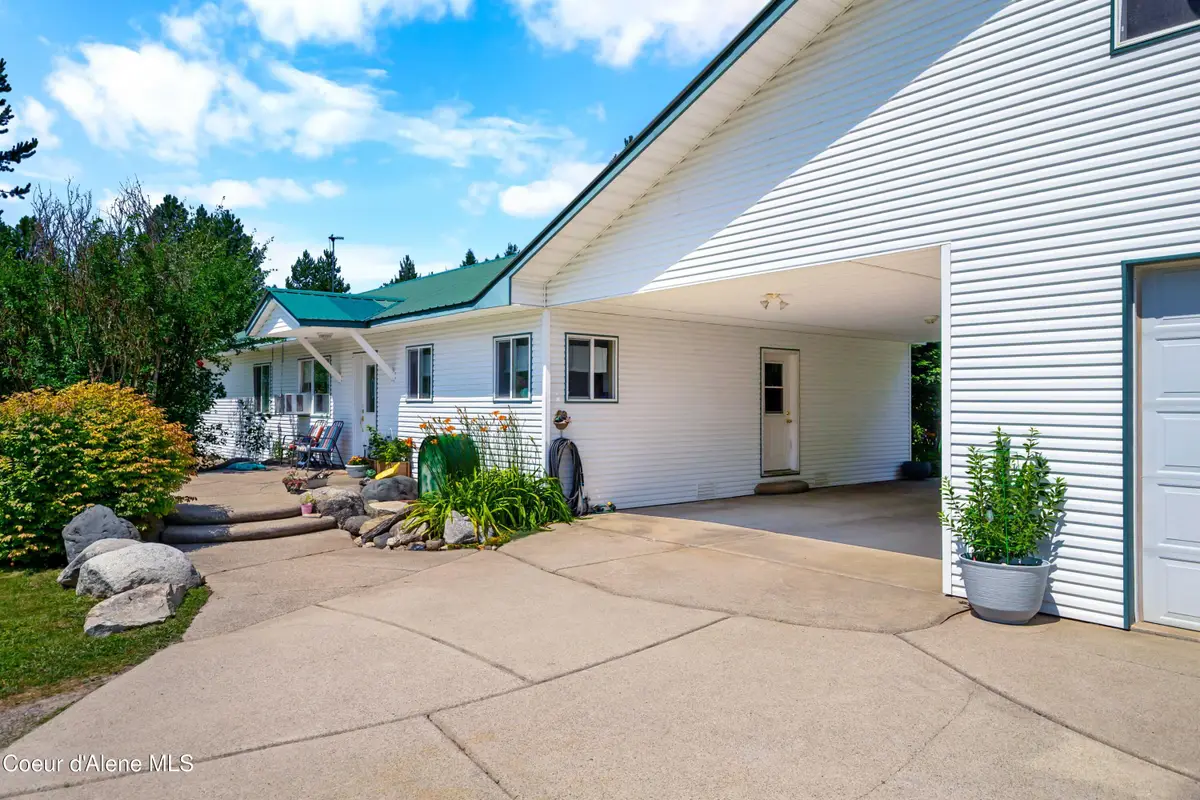 221 Schell RD, Sagle, ID 83860 - #1