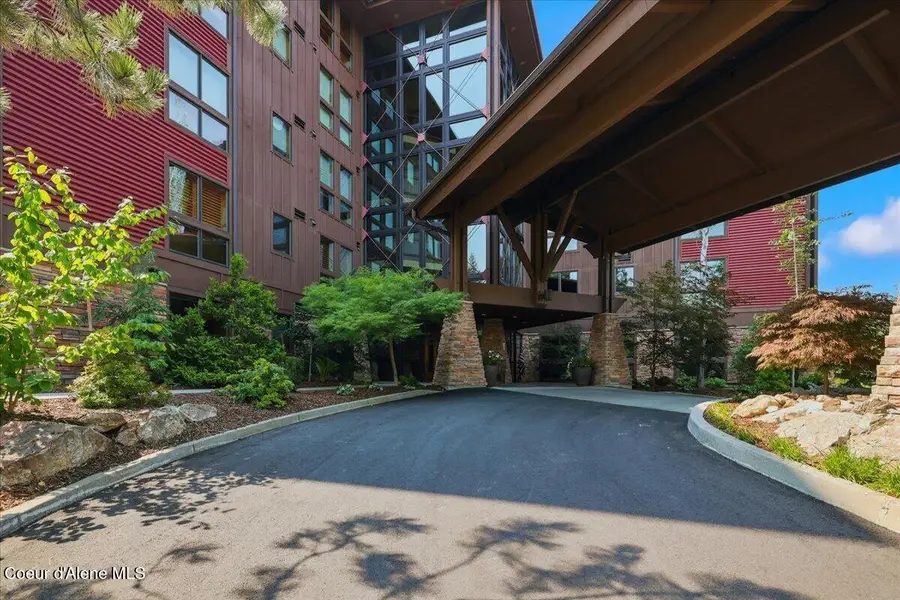 1700 E Tower Pointe DR #APT 101, Coeur D Alene, ID 83814 - #3