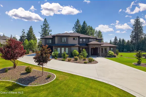 1227 E Bruin LOOP, Hayden, ID 83835