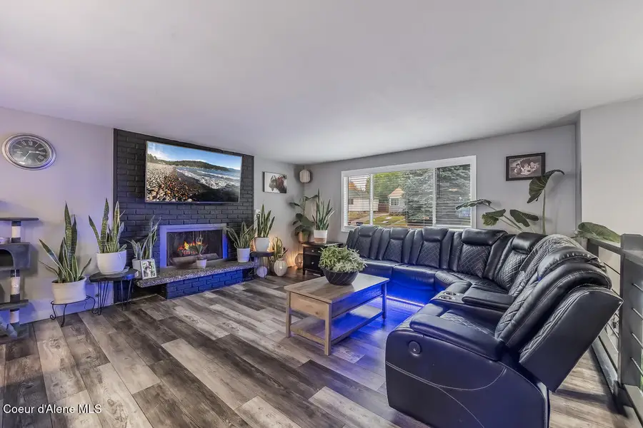 3219 E 19TH AVE, Spokane, WA 99223 - #2