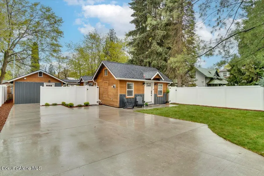 302 W LINDEN AVE, Coeur Dalene, ID 83814 - #3