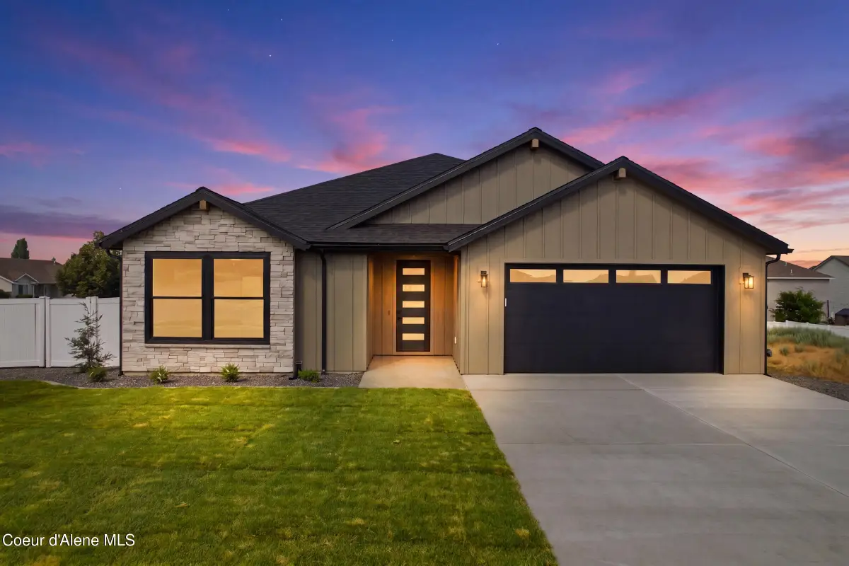 3223 N Van Winkle ST, Post Falls, ID 83854 - #1