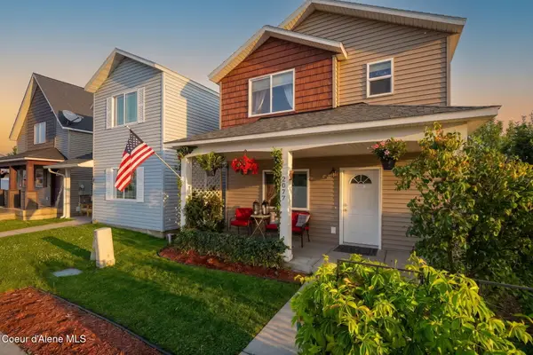 2077 N Travis LN, Post Falls, ID 83854