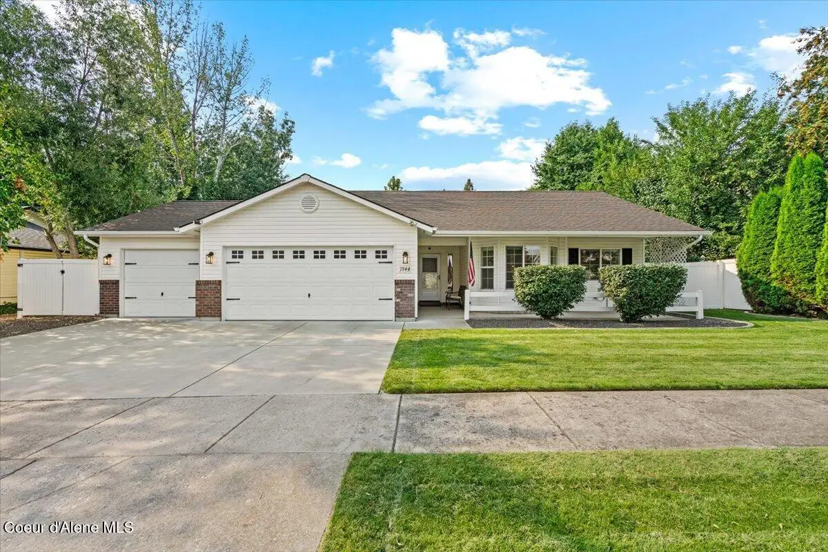 1944 W Ridgemont AVE, Hayden, ID 83835 - #1