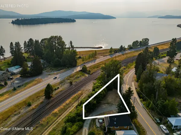 531 Wellington PL, Hope, ID 83836