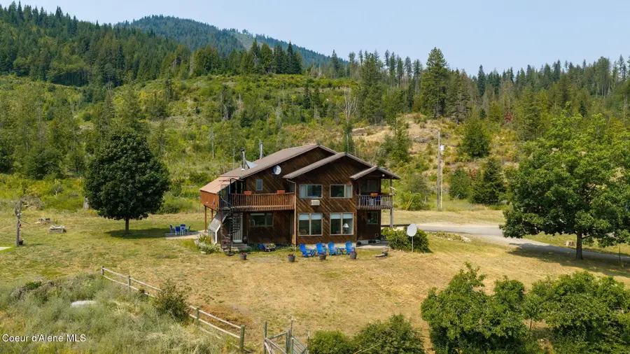 6734 W Sturgeon RD, Rathdrum, ID 83858 - #2