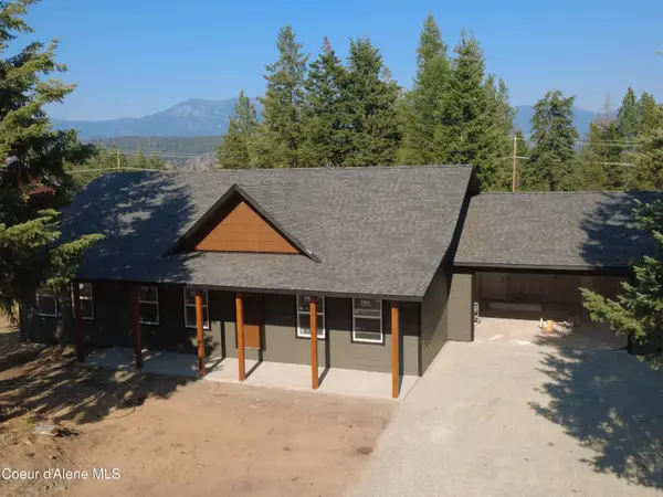 94 Westwood Dr, Moyie Springs, ID 83845