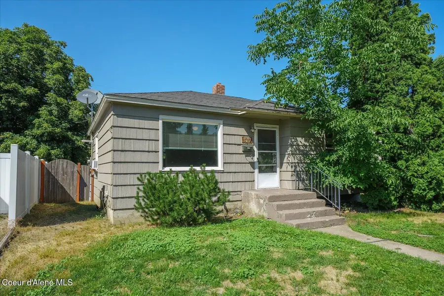 1317 E 33rd Ave, Spokane, WA 99203 - #3