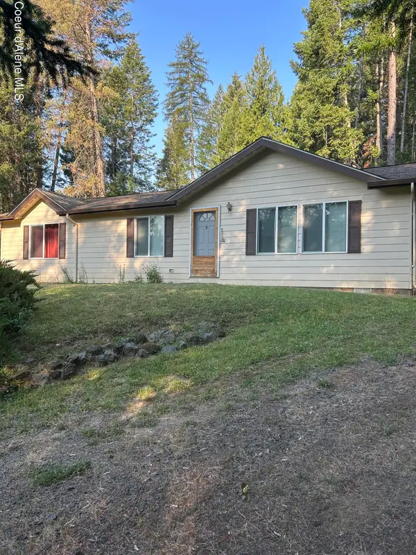 59 Hillwood LN, St. Maries, ID 83861