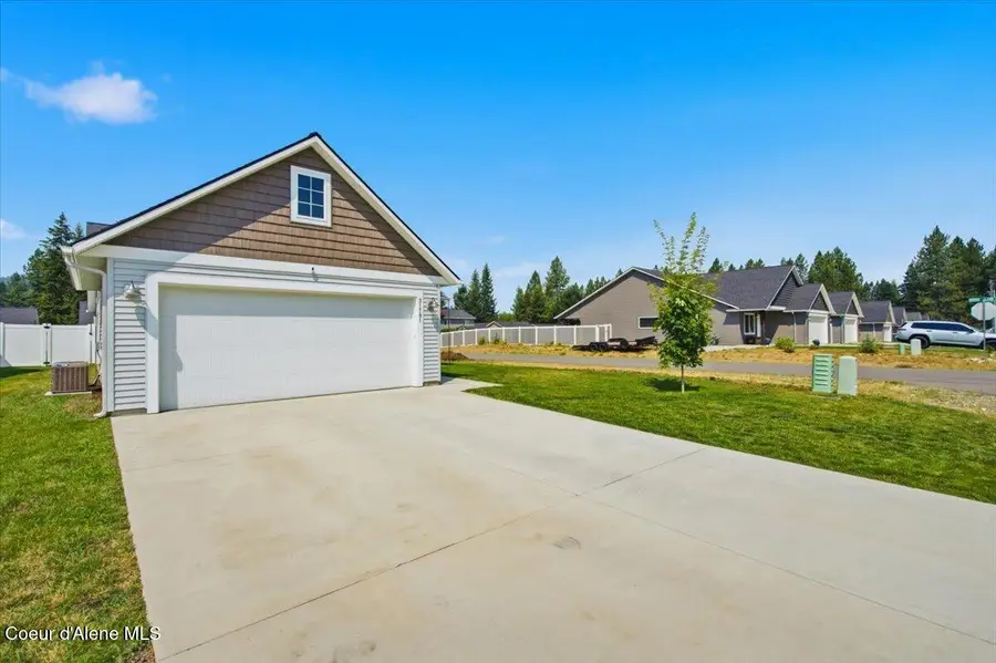 31781 N 9th AVE, Spirit Lake, ID 83869 - #3