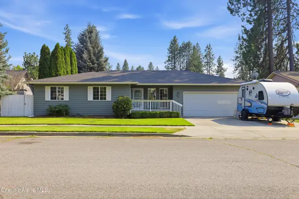 922 E Honeysuckle Glen Ct, Coeur d'Alene, ID 83815