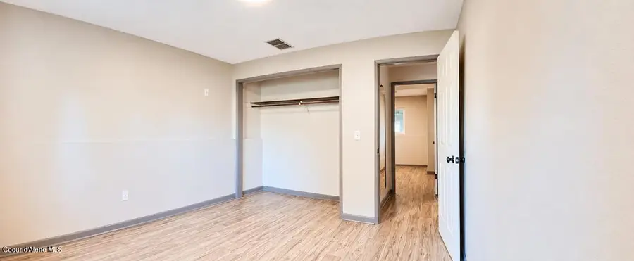 1204 N WARREN RD, Spokane Valley, WA 99216 - #3