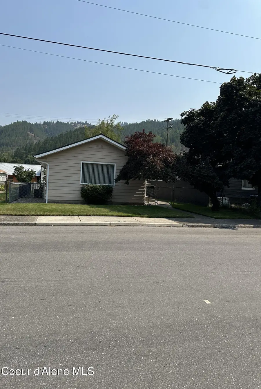 104 W Riverside AVE W, Kellogg, ID 83837 - #2