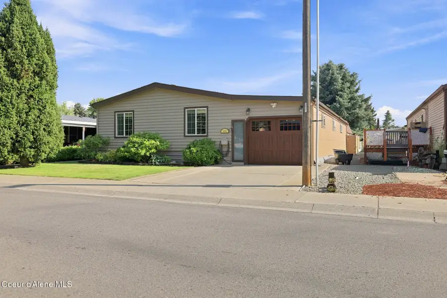 1806 W Dartmouth CIR, Coeur D Alene, ID 83815 - #2