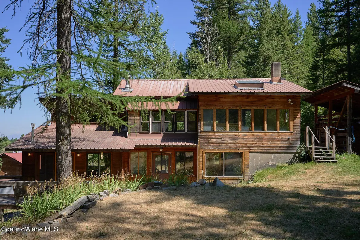 932 GREEN PASTURE RD, Naples, ID 83847 - #1